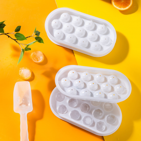Premium Ice Hockey Molds Round Ice Cube Trays White – Perfect for Chilling Drinks